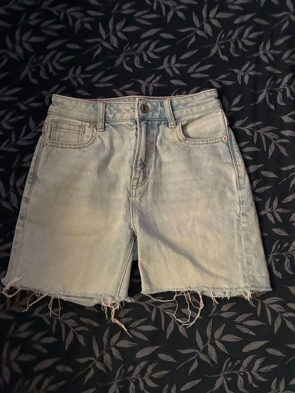 American Eagle Outfitters Light Blue Frayed Hem Denim Shorts